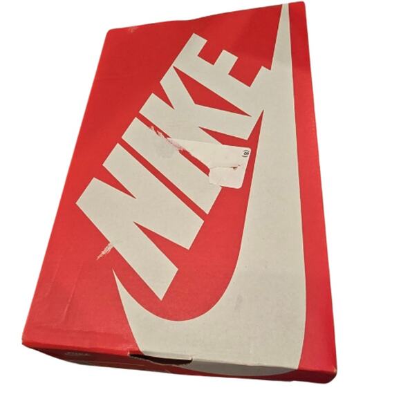 Nike Dunk Low Sneaker in White, Black, & White Used Size 8 Mens 6.5 Womens - Picture 8 of 8